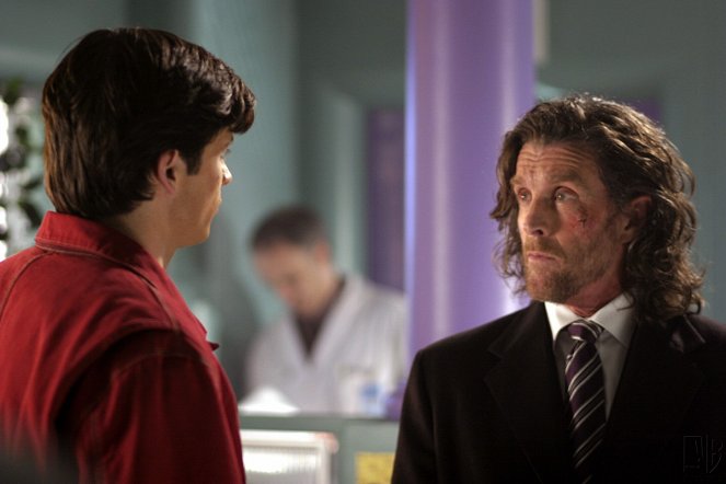 Tajemnice Smallville - Season 3 - Prawda - Z filmu - John Glover