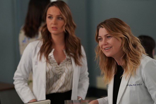 Grey's Anatomy - Die jungen Ärzte - Spieleabend - Filmfotos - Camilla Luddington, Ellen Pompeo