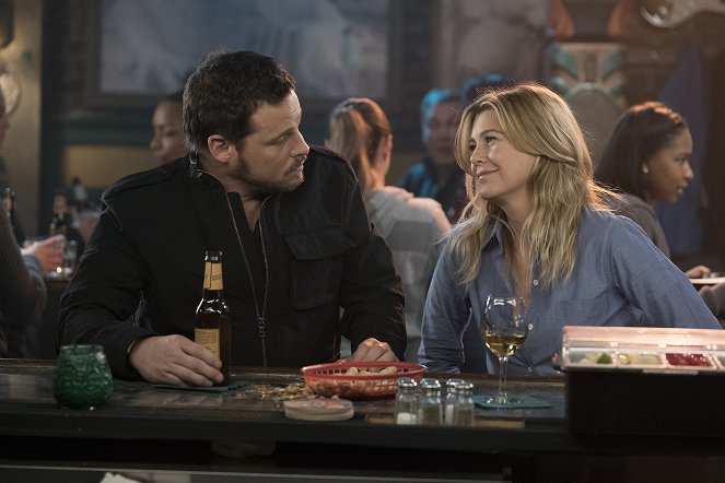 Grey's Anatomy - One Day Like This - Photos - Justin Chambers, Ellen Pompeo