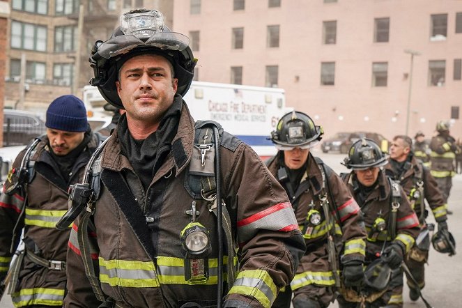 Chicago Fire - The Unrivaled Standard - Film - Taylor Kinney