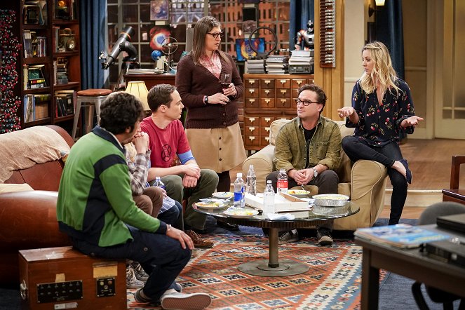 The Big Bang Theory - La excitación por Bill Gates - De la película - Jim Parsons, Mayim Bialik, Johnny Galecki, Kaley Cuoco
