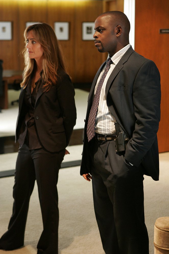 Numb3rs - Bones of Contention - Photos
