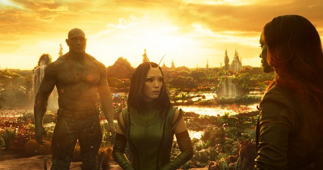 Guardians of the Galaxy Vol. 2 - Photos - Dave Bautista, Pom Klementieff, Zoe Saldana