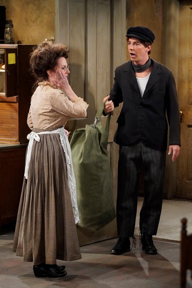 Will & Grace - A Gay Olde Christmas - Photos - Megan Mullally, Sean Hayes