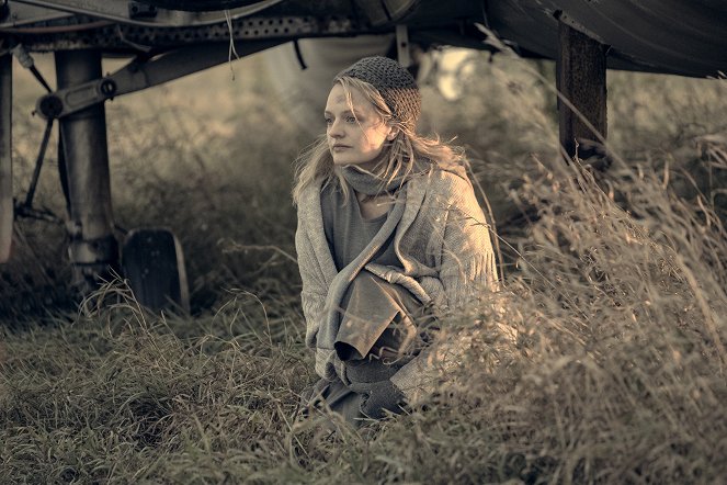 The Handmaid's Tale - Baggage - Van film - Elisabeth Moss