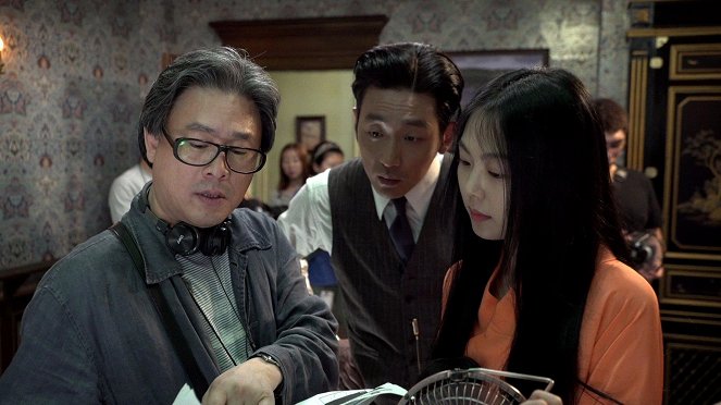 Die Taschendiebin - Dreharbeiten - Chan-wook Park, Jung-woo Ha, Min-hee Kim