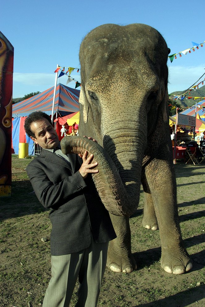 Monk - Season 2 - Mr. Monk Goes to the Circus - Photos - Tony Shalhoub