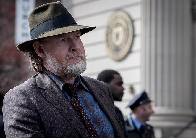 Gotham - That Old Corpse - Photos - Donal Logue