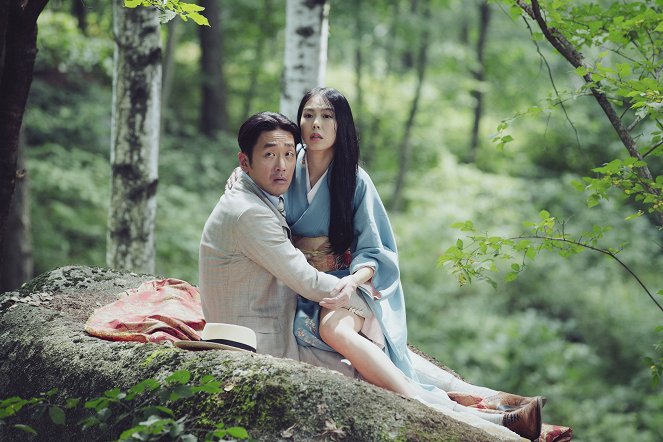 A szobalány - Filmfotók - Jung-woo Ha, Min-hee Kim