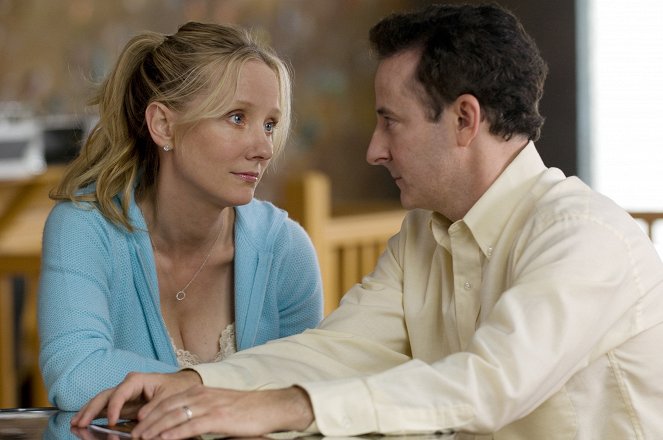 Hung - This Is America or Fifty Bucks - Do filme - Anne Heche