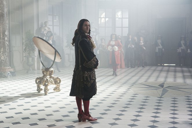 Versailles - Season 2 - The Labyrinth - Photos - George Blagden