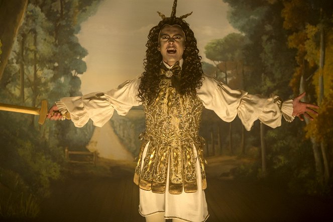 Versailles - Season 2 - Quis custodiet ipsos cusotdes - Filmfotók