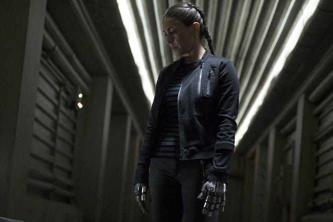Marvel : Les agents du S.H.I.E.L.D. - Une vie de héros - Film - Natalia Cordova-Buckley