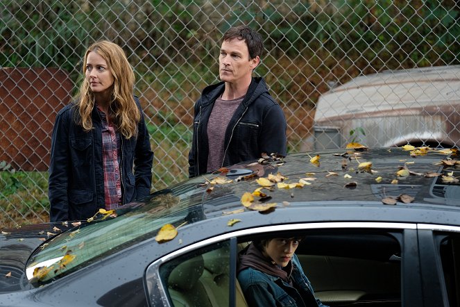 The Gifted - 3 X 1 - Photos - Amy Acker, Stephen Moyer, Percy Hynes White