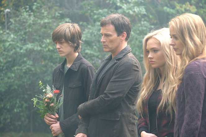 The Gifted - 3 x 1 - Filmfotos - Percy Hynes White, Stephen Moyer, Natalie Alyn Lind, Amy Acker
