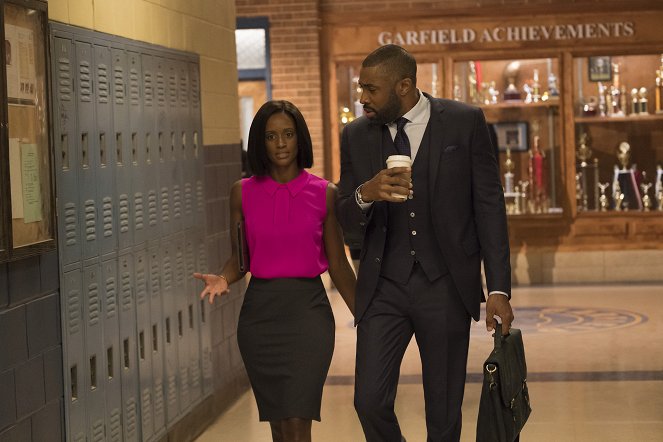 Black Lightning - Season 1 - The Resurrection - Photos - Skye P. Marshall, Cress Williams