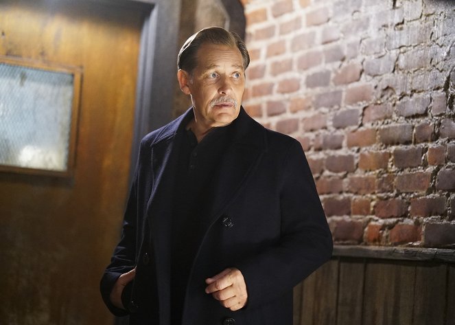 Black Lightning - The Resurrection and the Light: The Book of Pain - Photos - James Remar