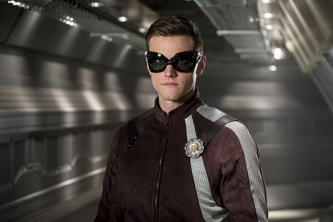 The Flash - The Elongated Knight Rises - Photos - Hartley Sawyer