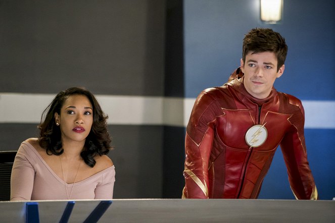 The Flash - Null and Annoyed - Photos - Candice Patton, Grant Gustin