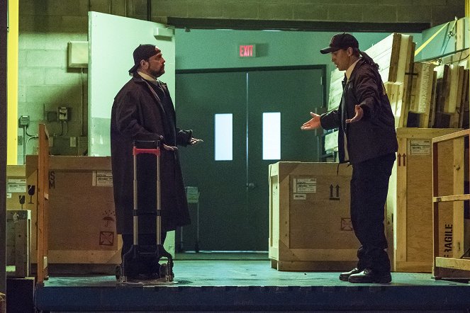 The Flash - Season 4 - Null and Annoyed - Photos - Kevin Smith, Jason Mewes