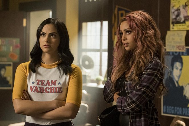 Riverdale - Chapter Thirty: The Noose Tightens - Photos - Camila Mendes, Vanessa Morgan