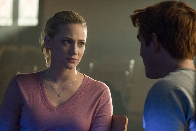 Riverdale - Chapter Thirty-One: A Night to Remember - Photos - Lili Reinhart