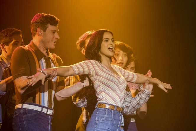 Riverdale - Chapter Thirty-One: A Night to Remember - Photos - Camila Mendes