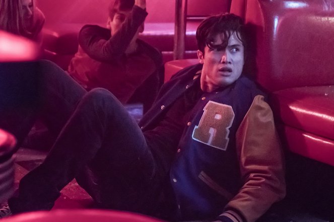 Riverdale - Chapter Thirty-Four: Judgement Night - Photos