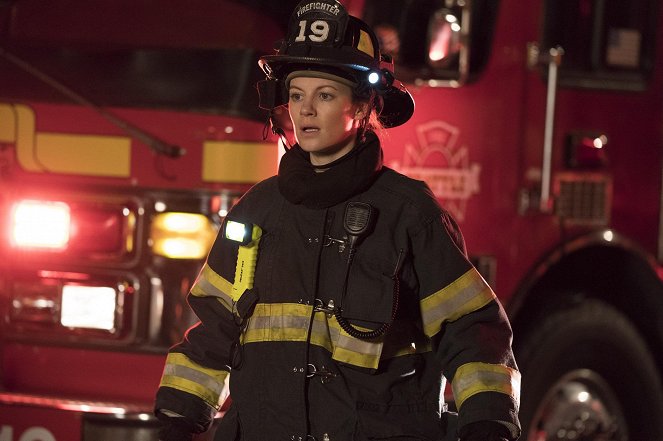 Station 19 - Invisible to Me - Van film - Danielle Savre