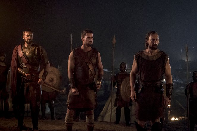 Troy: Fall of a City - Hunted - Do filme - Jonas Armstrong, Joseph Mawle