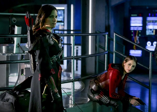 Arrow - Season 6 - The Thanatos Guild - Photos - Katrina Law, Willa Holland