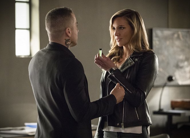 Arrow - Brothers in Arms - Photos - Katie Cassidy