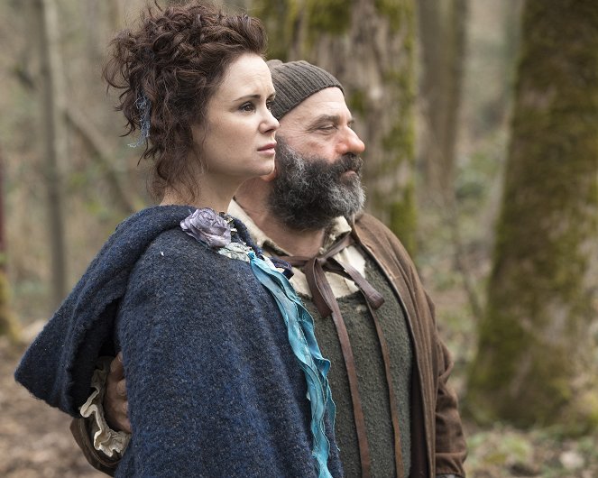 Once Upon a Time - Homecoming - Photos - Keegan Connor Tracy, Lee Arenberg