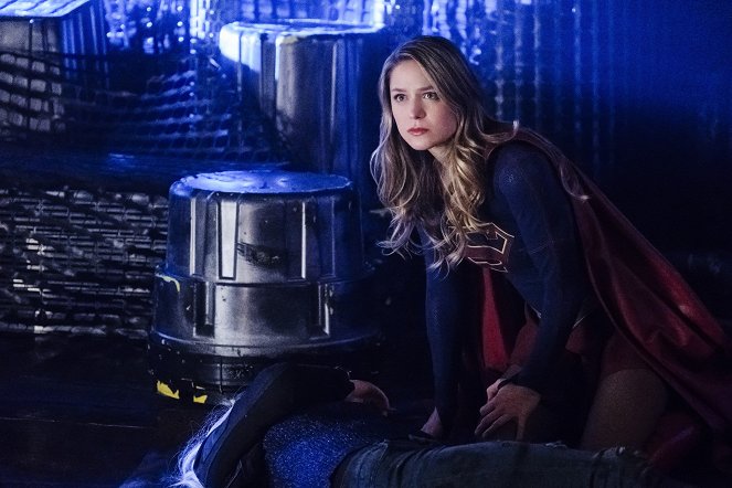 Supergirl - Season 3 - Fort Rozz - Photos - Melissa Benoist