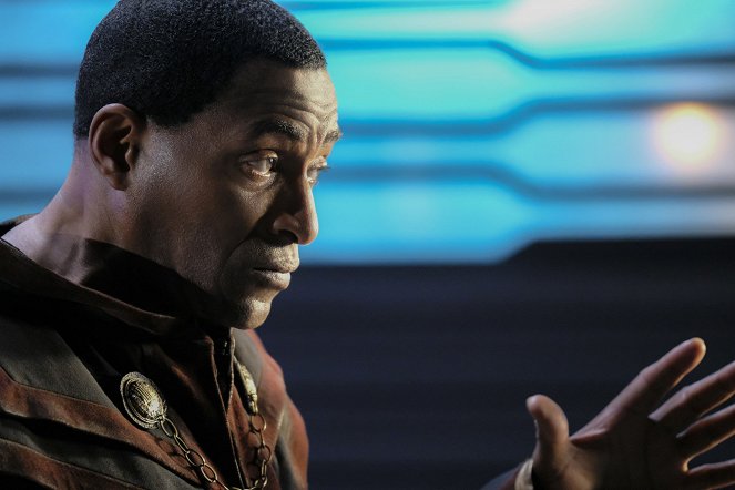 Supergirl - In Search of Lost Time - Z filmu - Carl Lumbly
