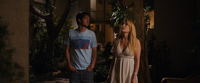 Under The Silver Lake - Filmfotos - Andrew Garfield, Riley Keough