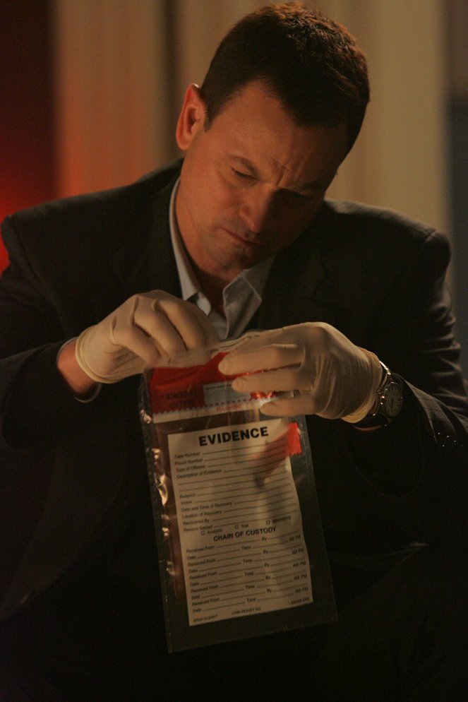 CSI: New York-i helyszínelők - Season 2 - Pókerarc - Filmfotók - Gary Sinise