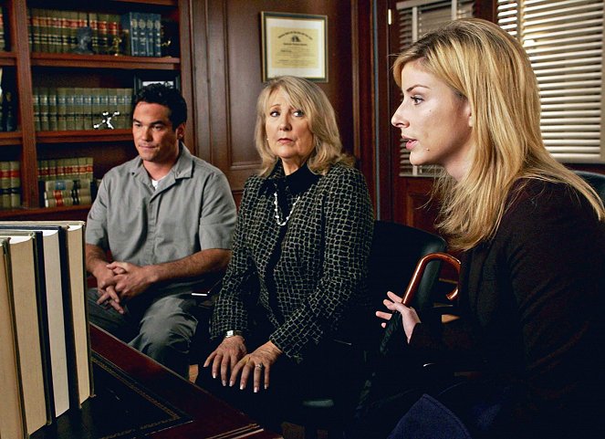 Law & Order: Special Victims Unit - Season 7 - Starved - Photos - Dean Cain, Teri Garr, Diane Neal