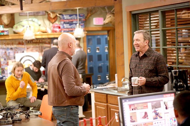Last Man Standing - Season 2 - What's in a Name? - Photos - Tim Allen