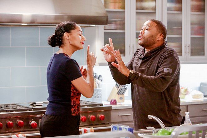 Black-ish - Sex, Lies and Vasectomies - Photos - Tracee Ellis Ross, Anthony Anderson