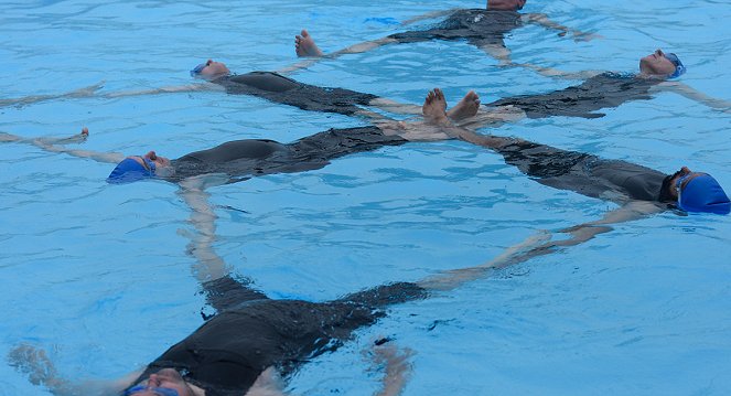 Swimming with Men - De la película