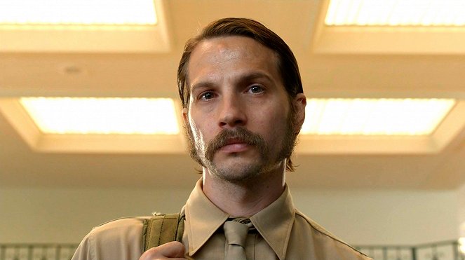 Quarry - You Don't Miss Your Water - Do filme - Logan Marshall-Green