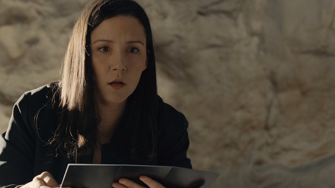 Westworld - The Riddle of the Sphinx - Photos - Shannon Woodward