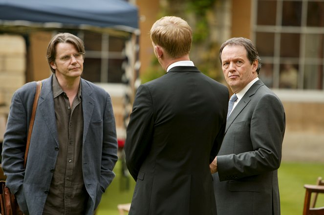 Inspector Lewis - Season 4 - Dark Matter - Photos - Anthony Calf, Kevin Whately