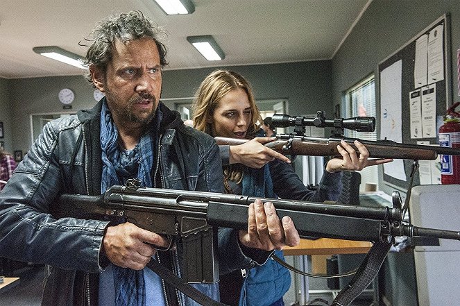 Chvění 6: Chladný den v pekle - Z filmu - Jamie Kennedy, Tanya van Graan