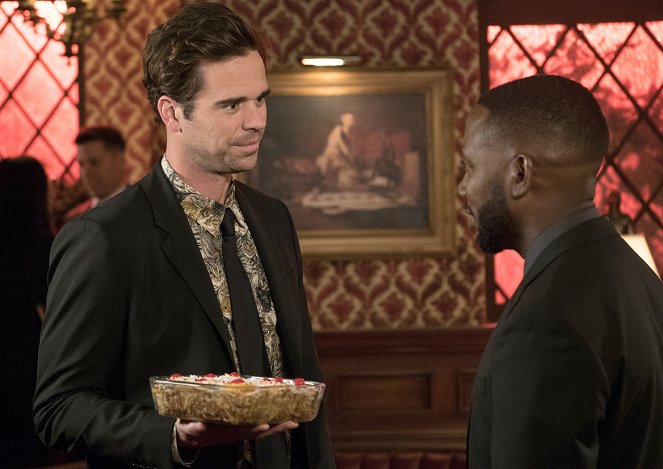 New Girl - Where the Road Goes - Photos