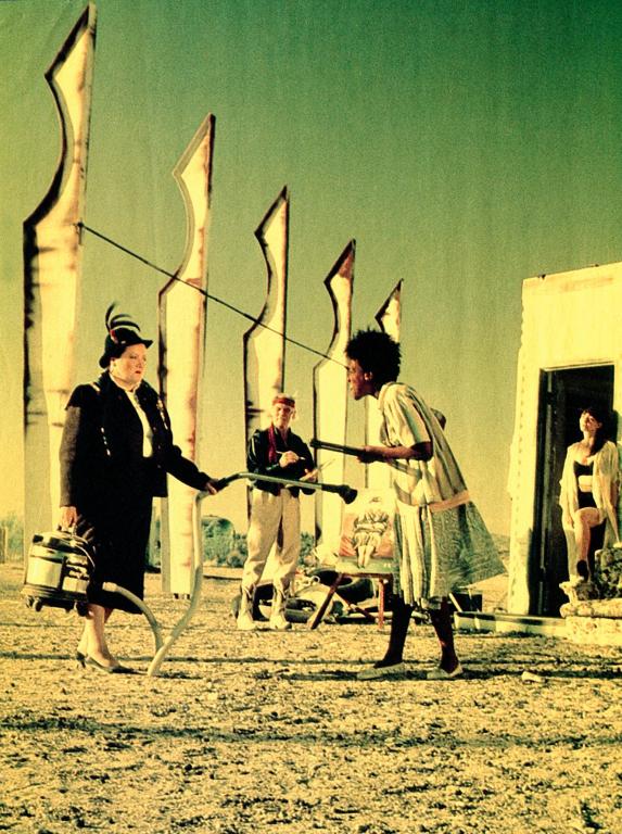 Hotel Bagdad - Z filmu - Marianne Sägebrecht, Jack Palance, CCH Pounder
