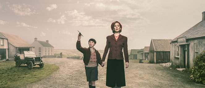 My Mother and Other Strangers - Promoción - Michael Nevin, Hattie Morahan