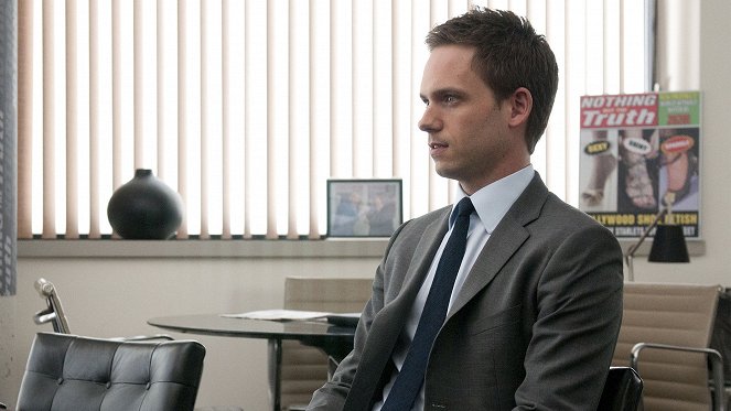 Suits - Season 1 - Rules of the Game - Photos - Patrick J. Adams