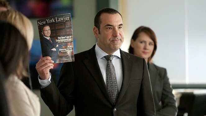 Suits - Season 2 - Meet the New Boss - Photos - Rick Hoffman